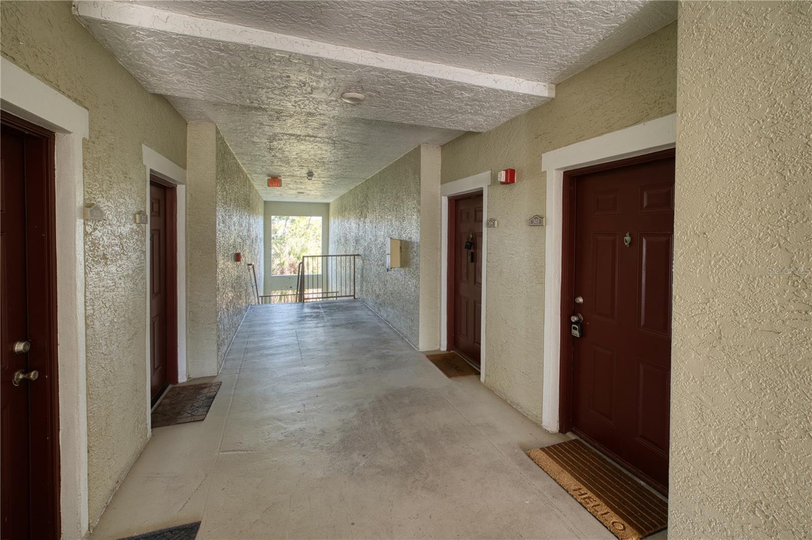 5551 BENTGRASS DR #11-303