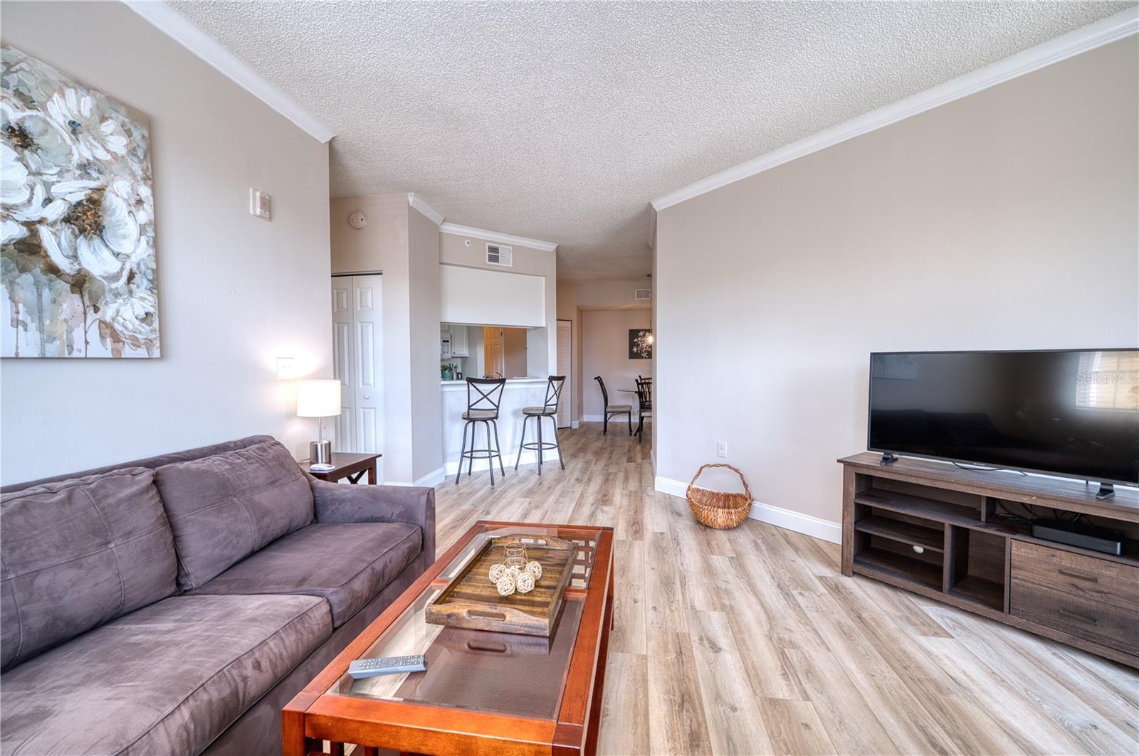 5551 BENTGRASS DR #11-303