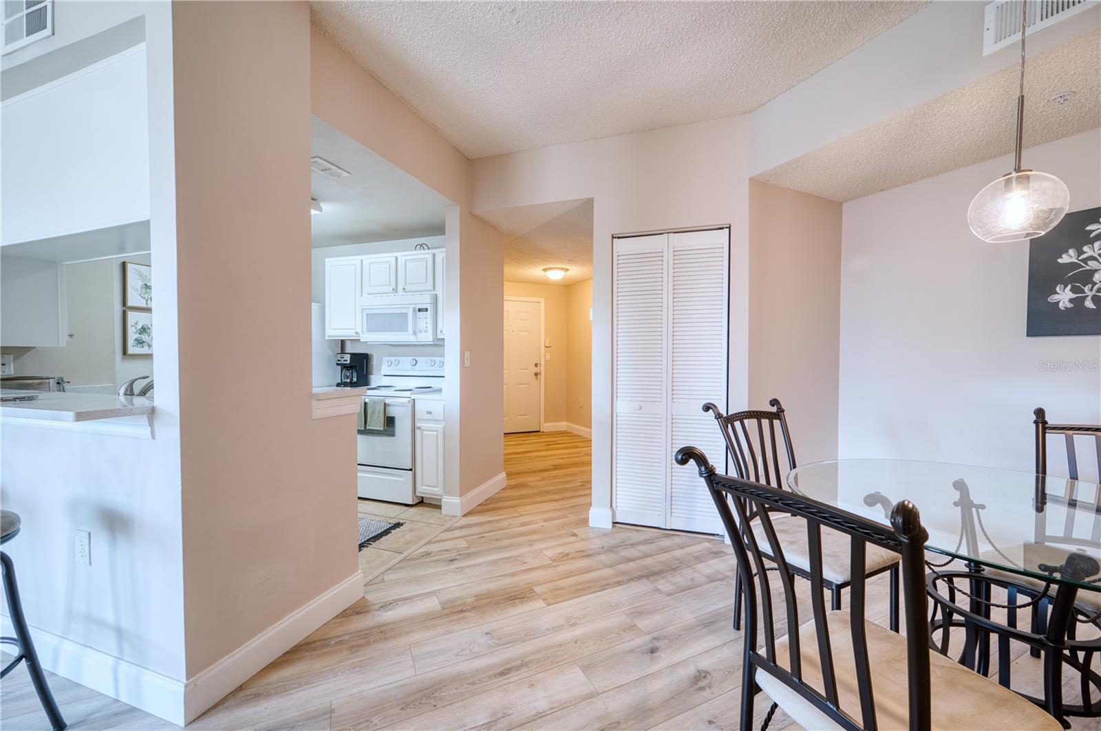 5551 BENTGRASS DR #11-303