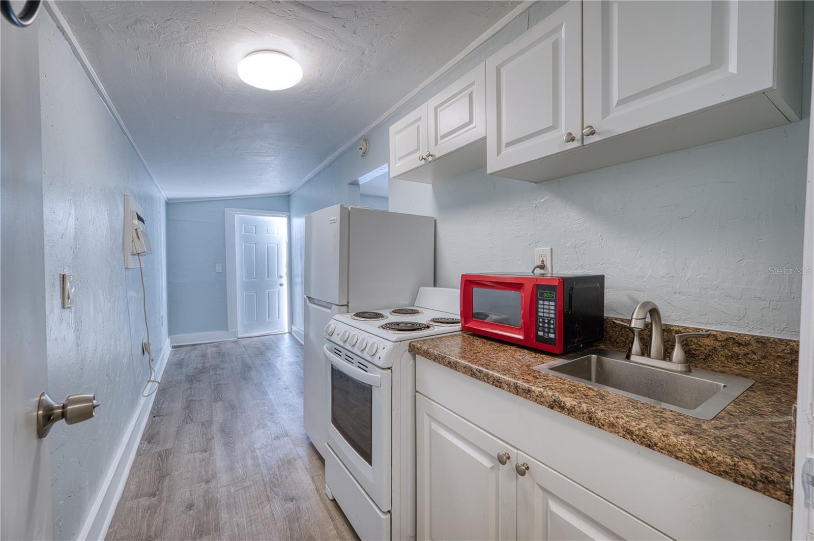 1514 12TH AVE W