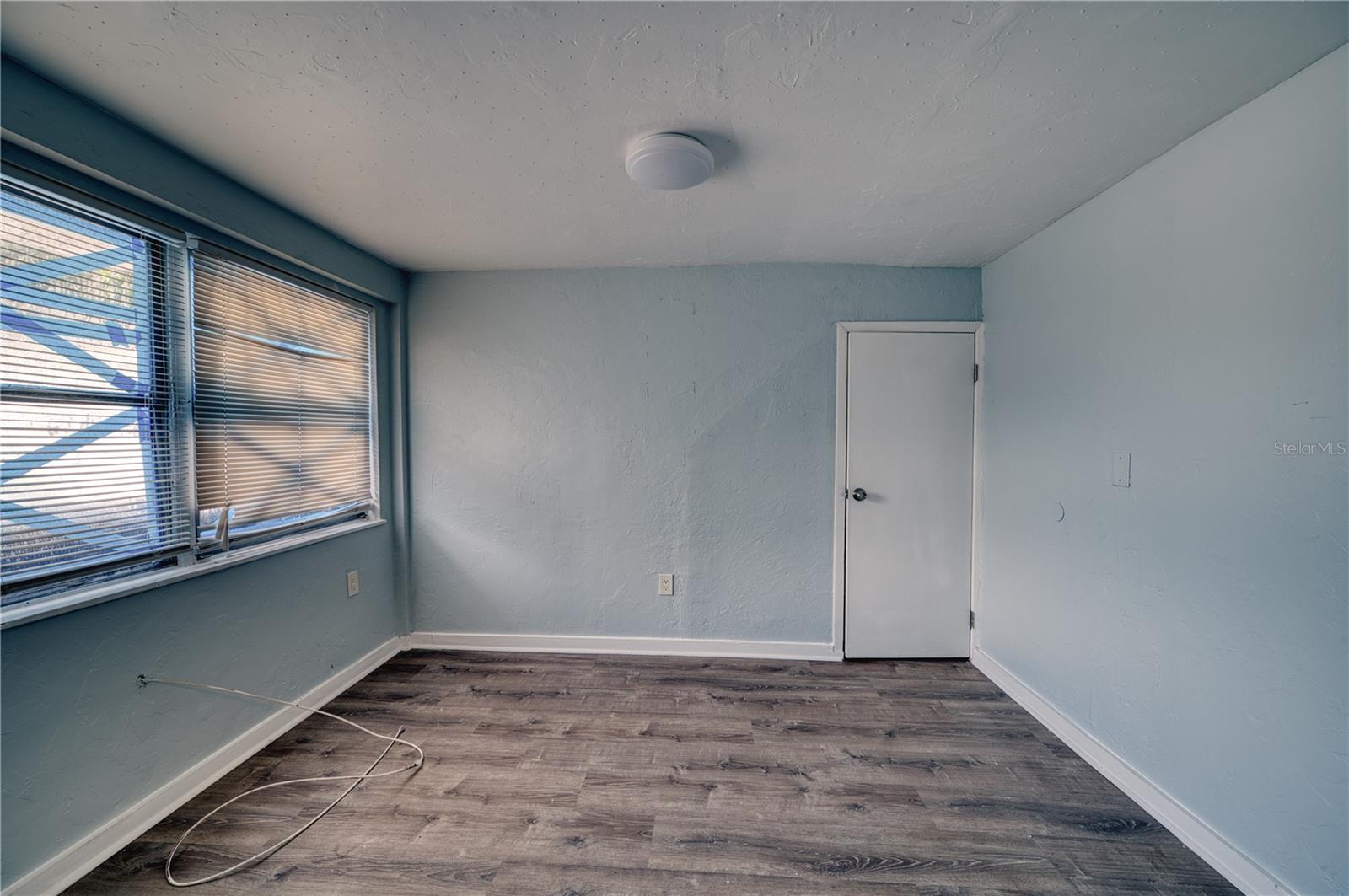 1514 12TH AVE W