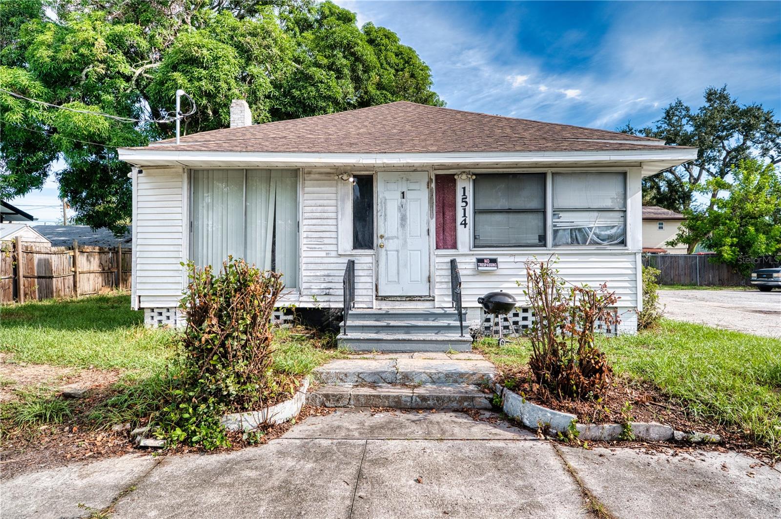 1514 12TH AVE W