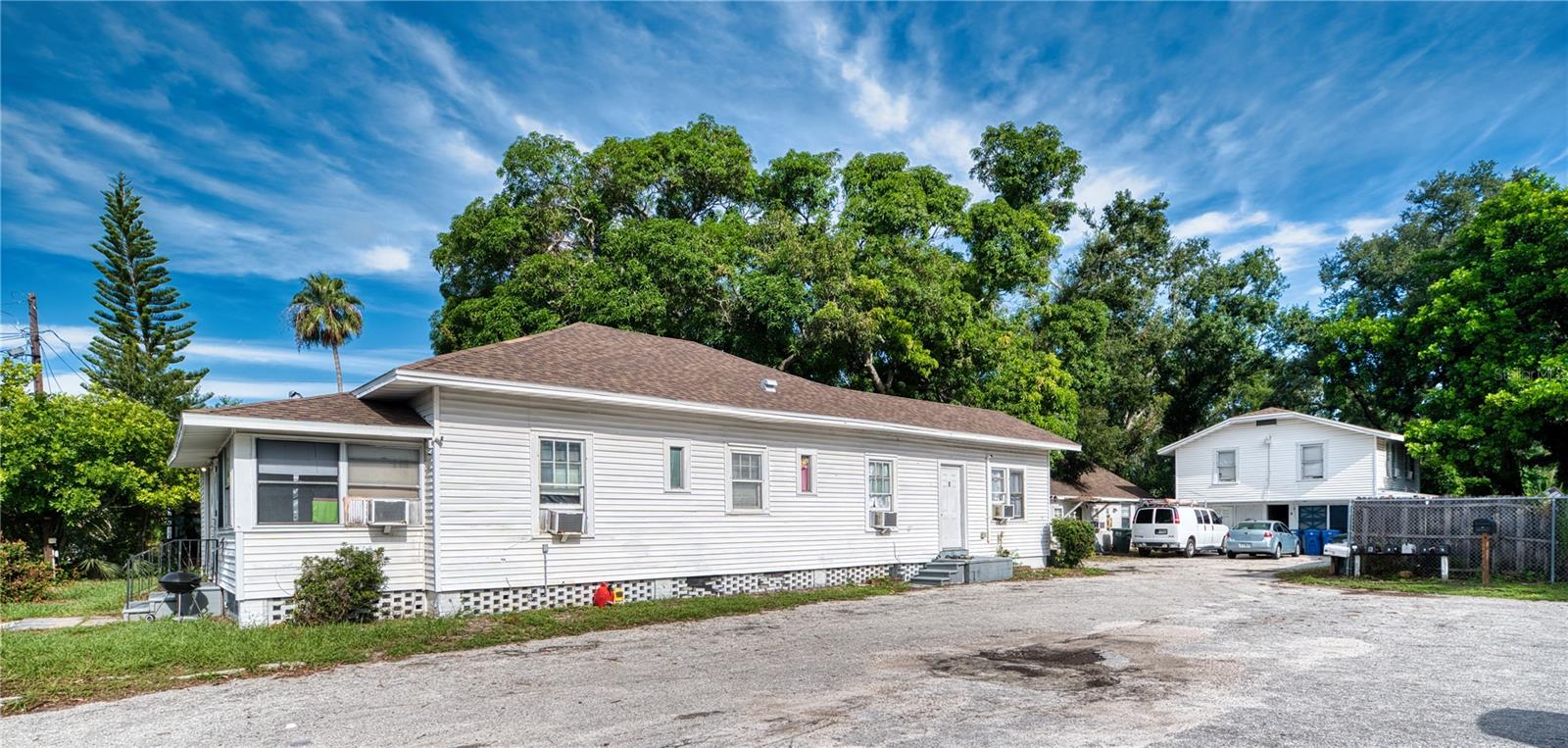 1514 12TH AVE W
