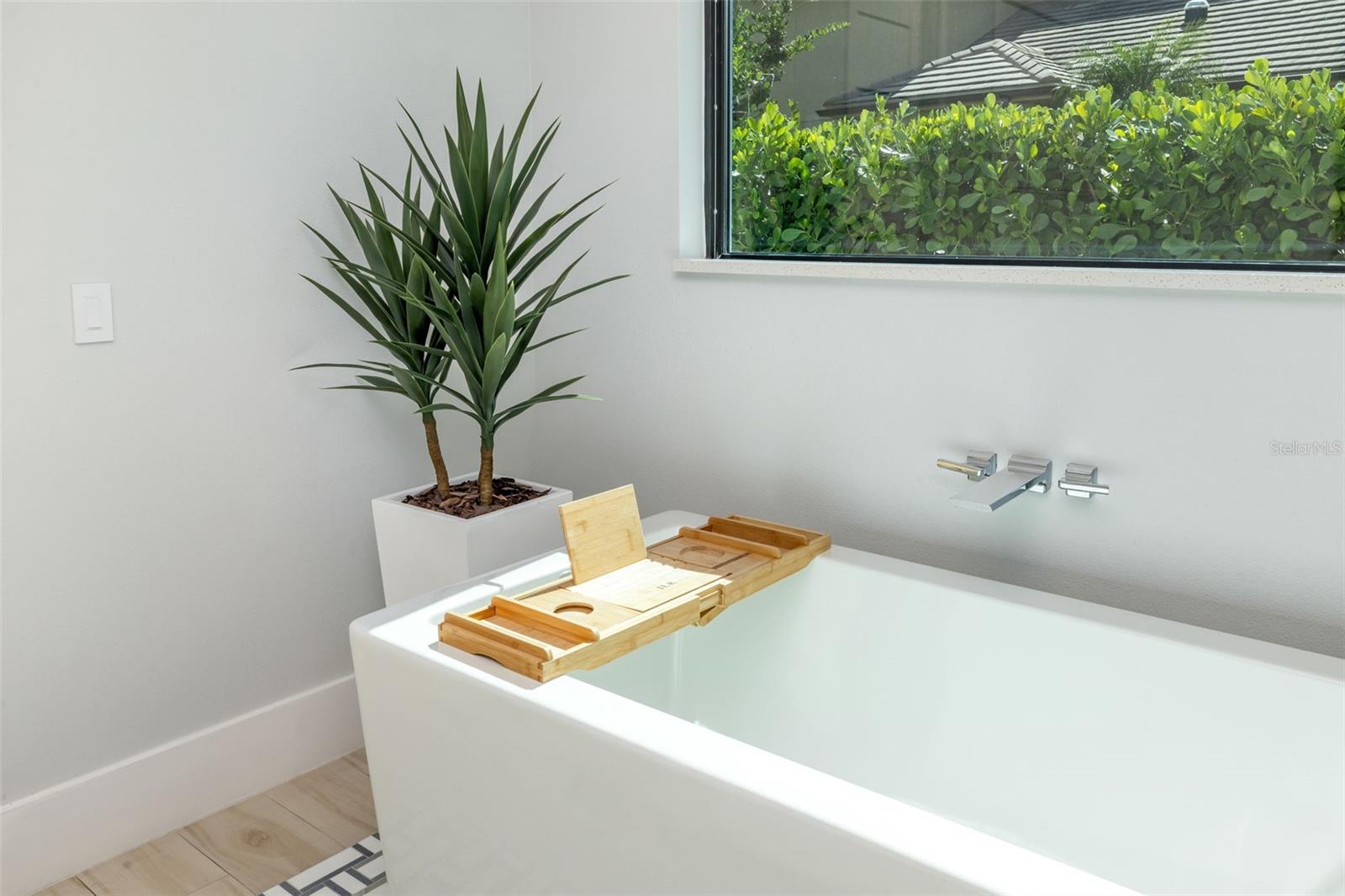 3236 FOUNDERS CLUB DR