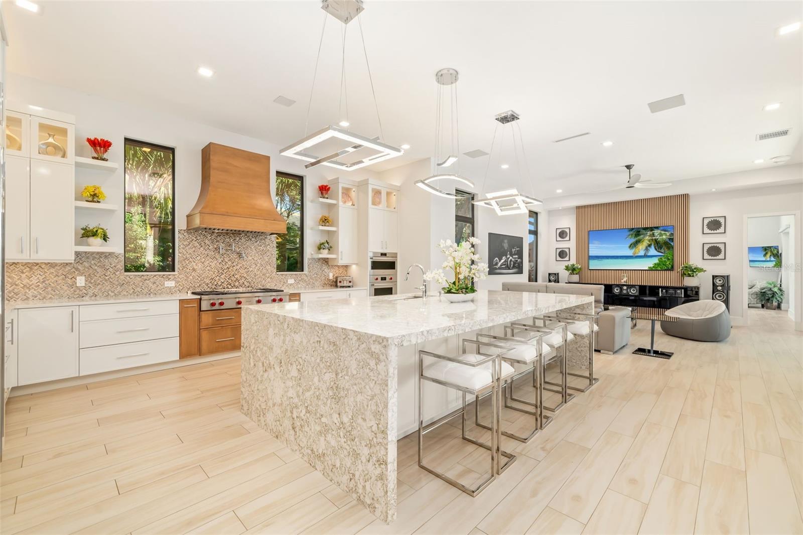 3236 FOUNDERS CLUB DR