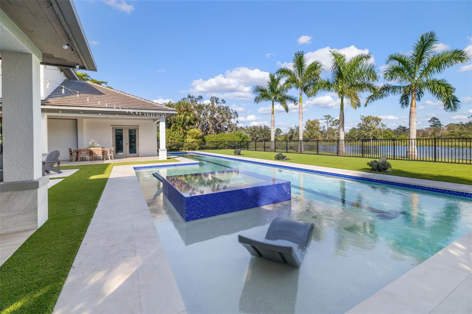 3236 FOUNDERS CLUB DR