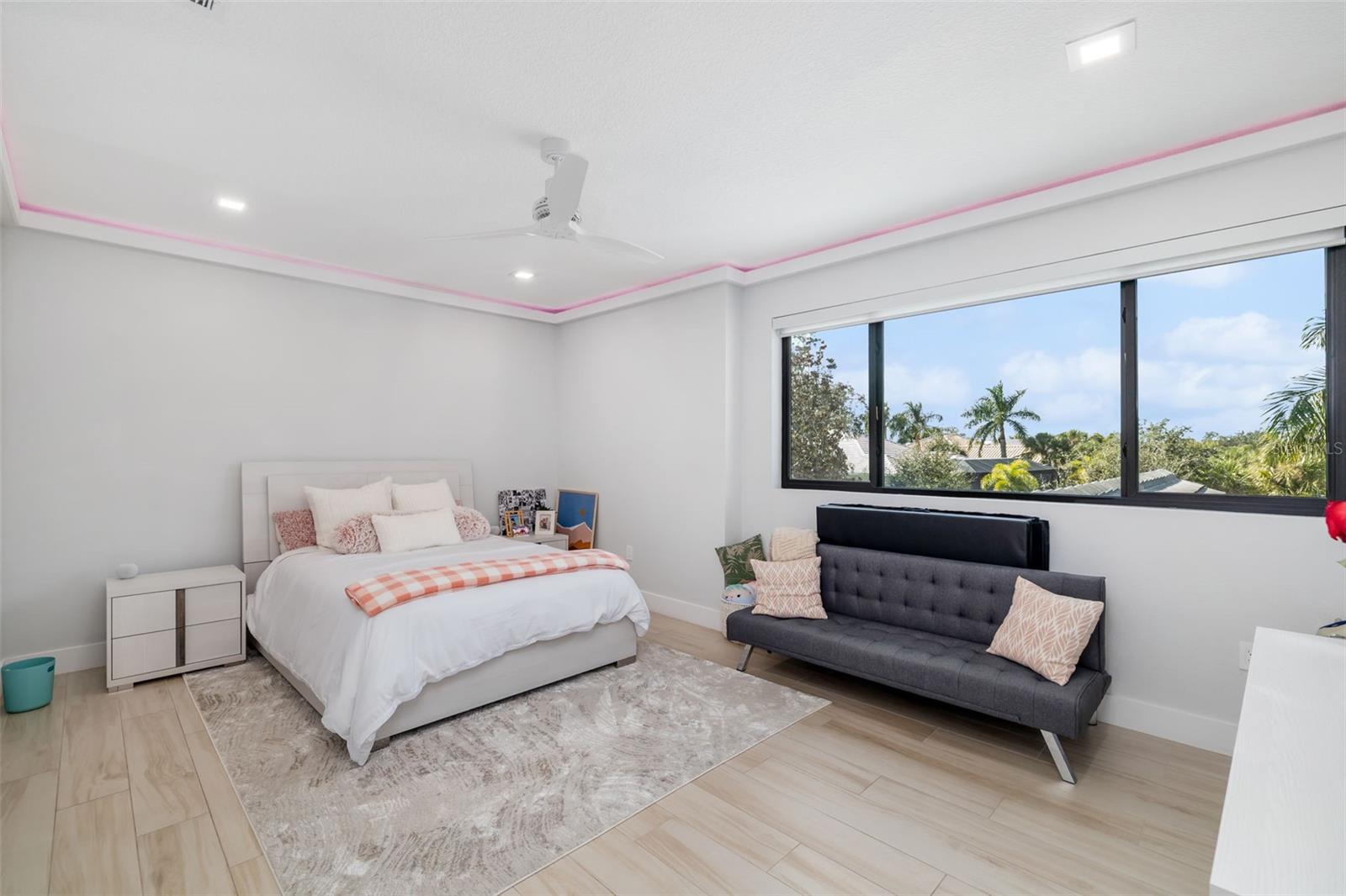 3236 FOUNDERS CLUB DR