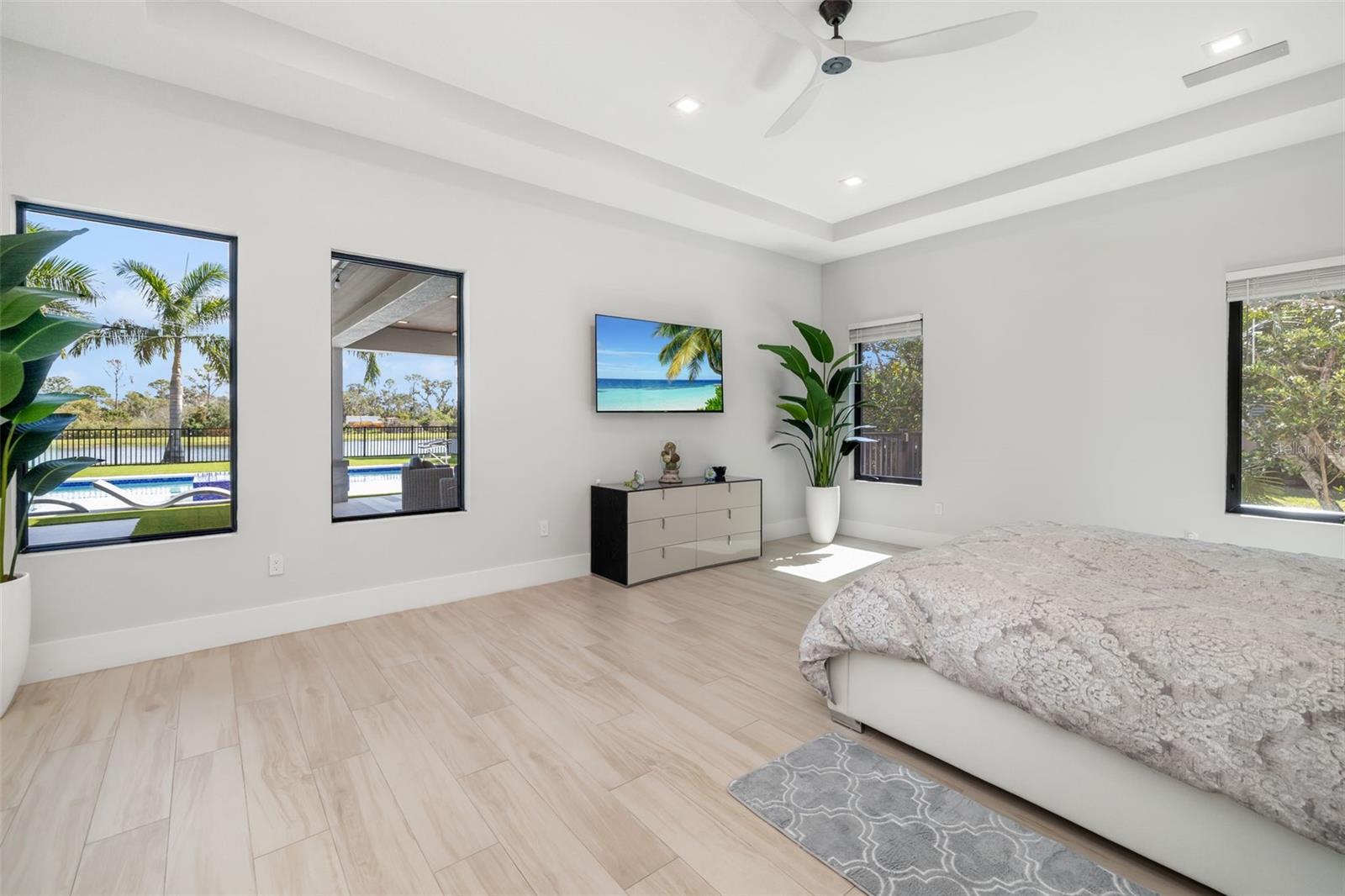 3236 FOUNDERS CLUB DR