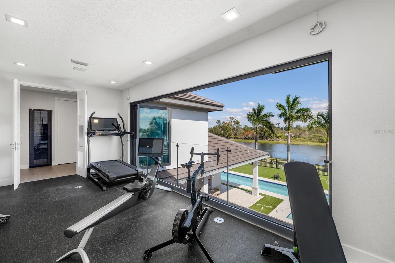 3236 FOUNDERS CLUB DR