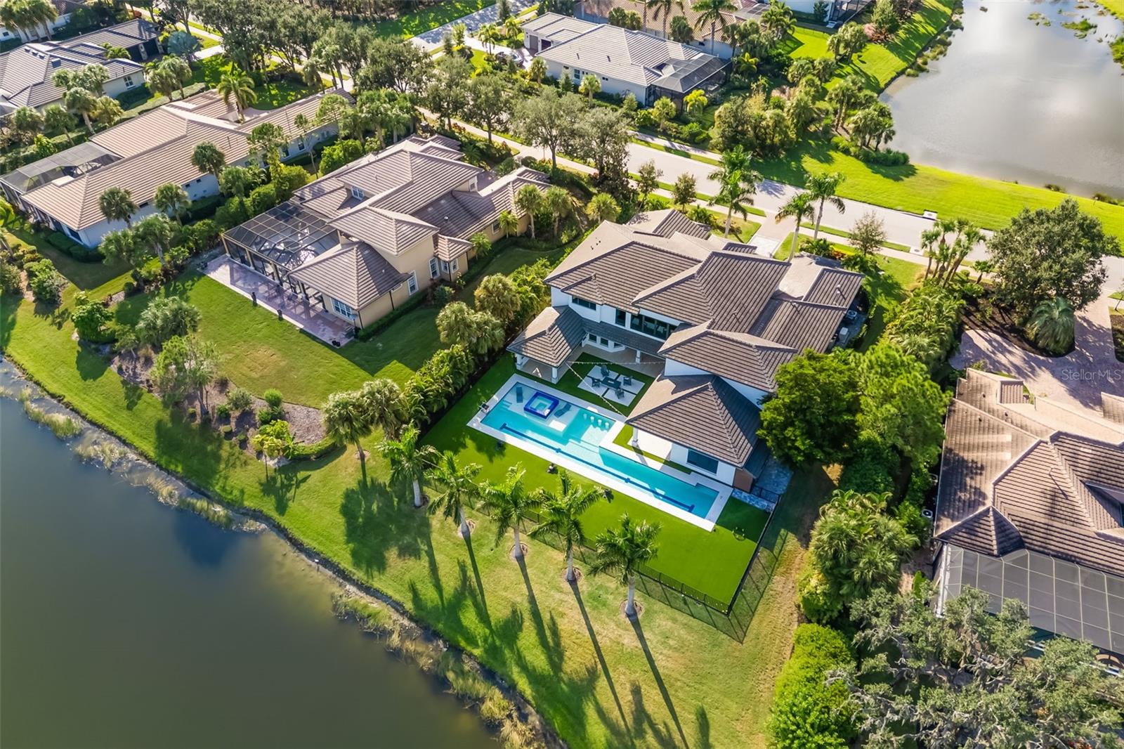 3236 FOUNDERS CLUB DR