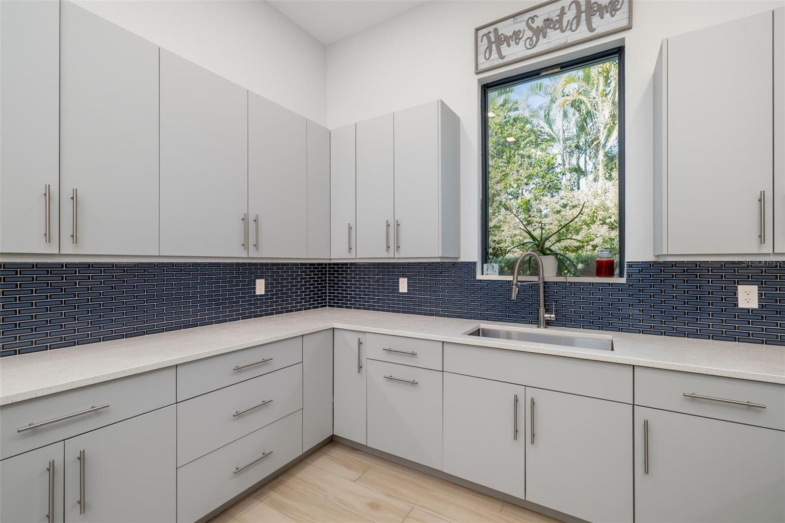 3236 FOUNDERS CLUB DR