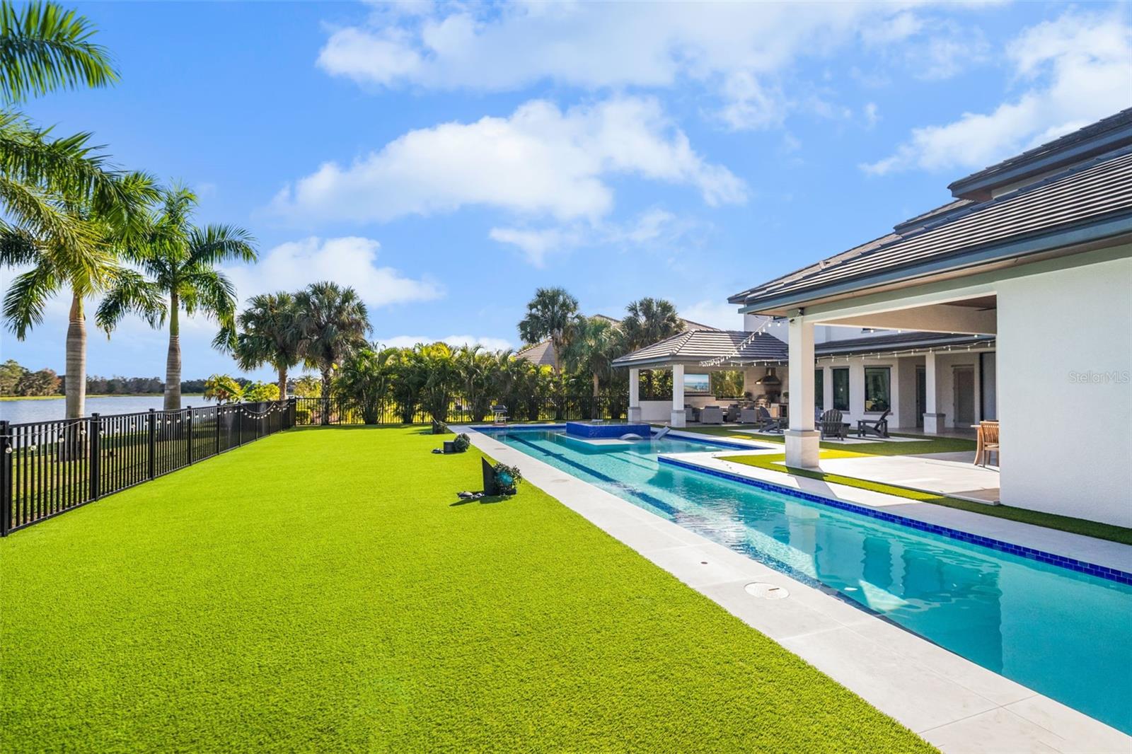 3236 FOUNDERS CLUB DR