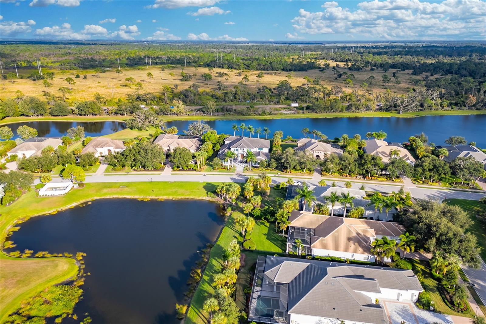 3236 FOUNDERS CLUB DR