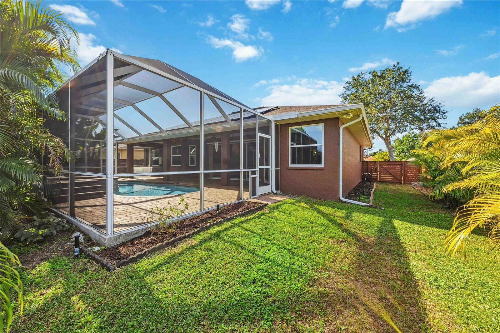 5105 MAGNOLIA POND DR