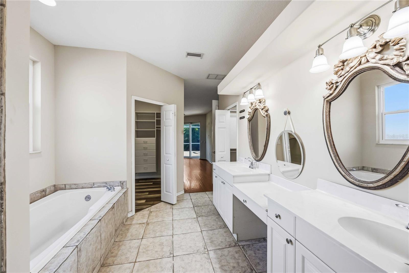 5105 MAGNOLIA POND DR