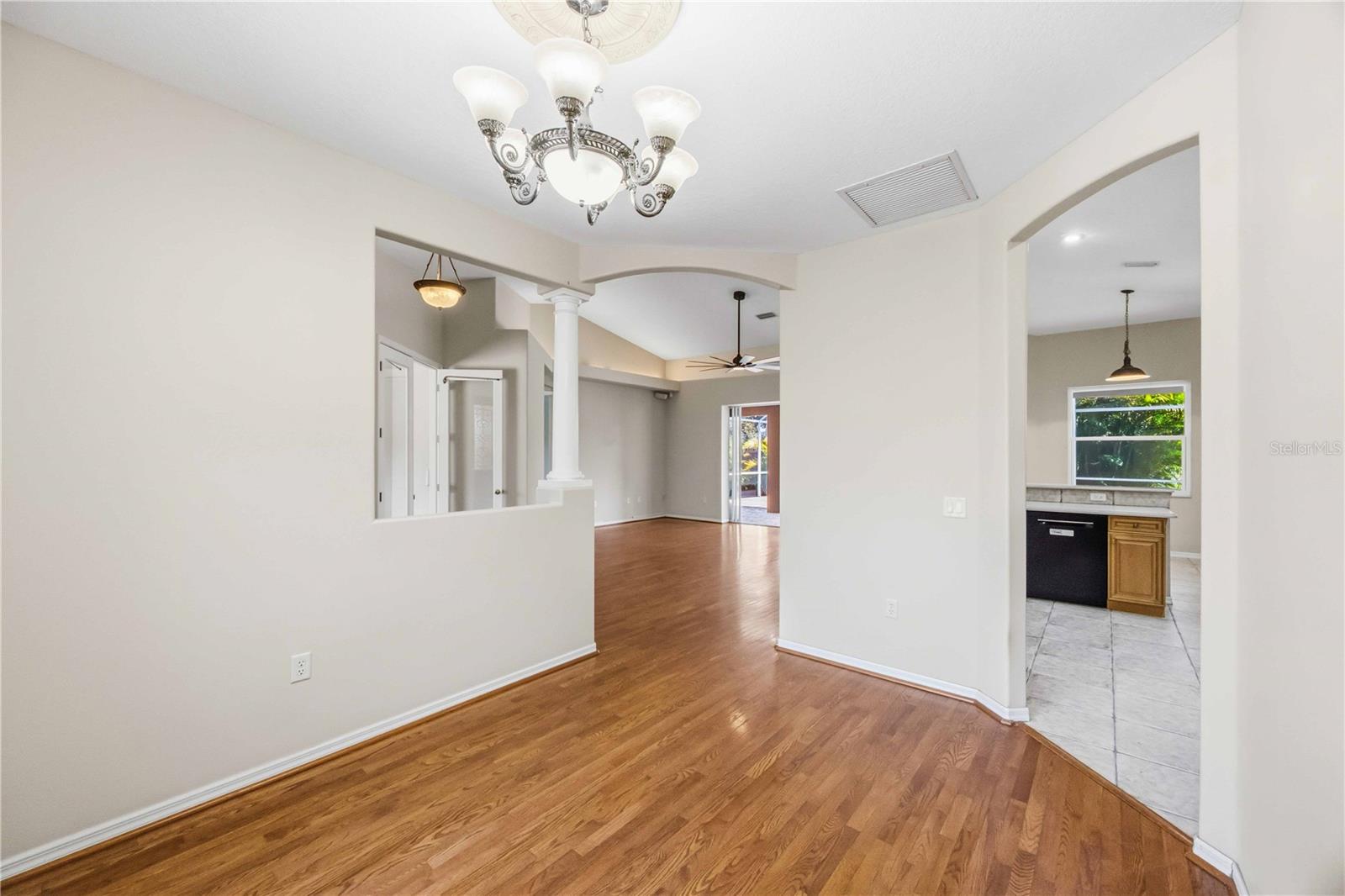 5105 MAGNOLIA POND DR