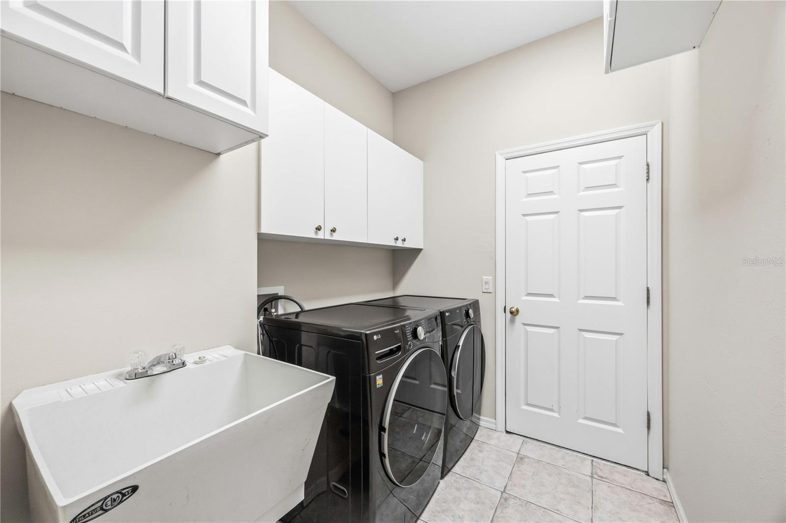 5105 MAGNOLIA POND DR