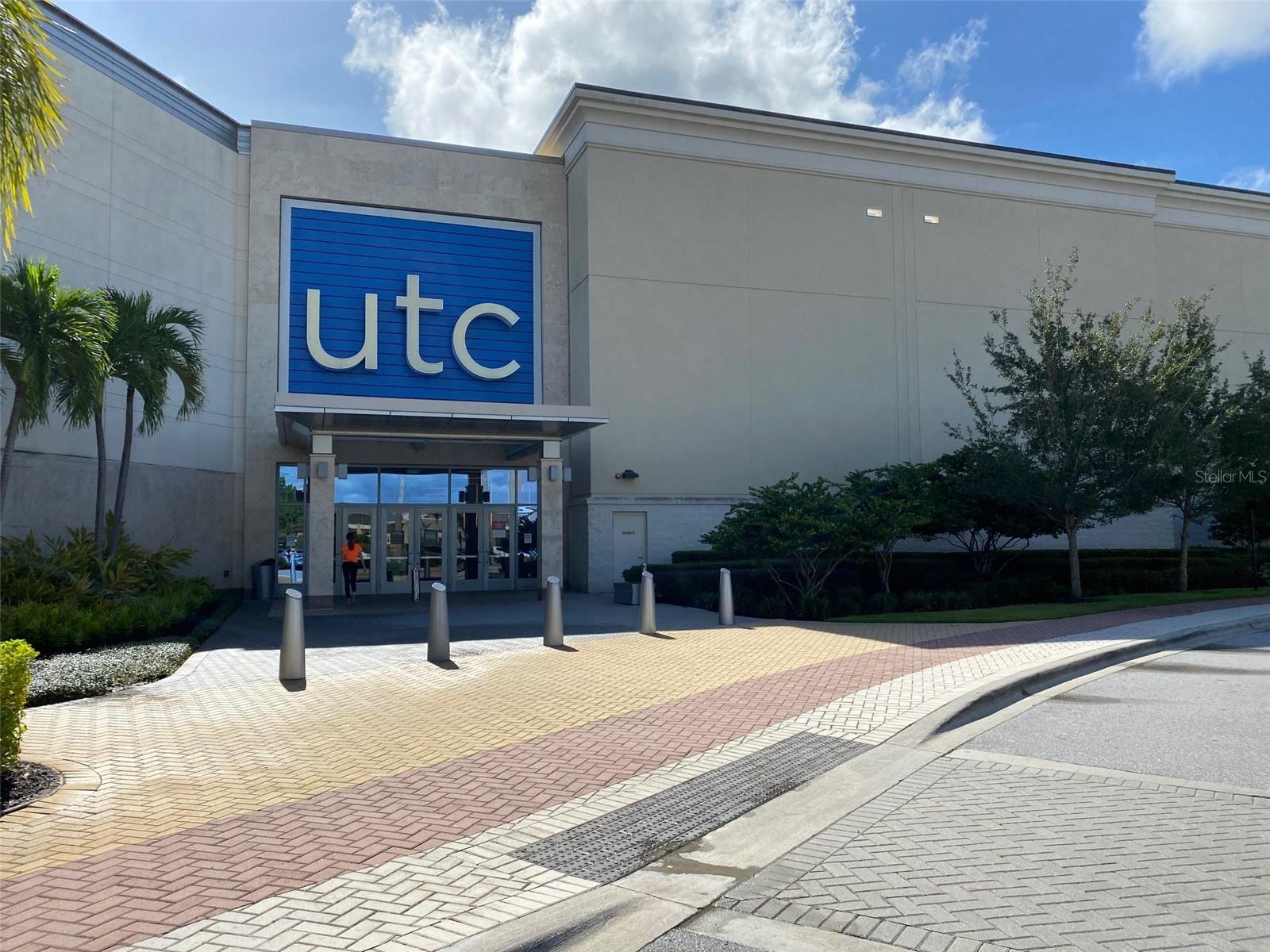 5701 BENTGRASS DR #18-206