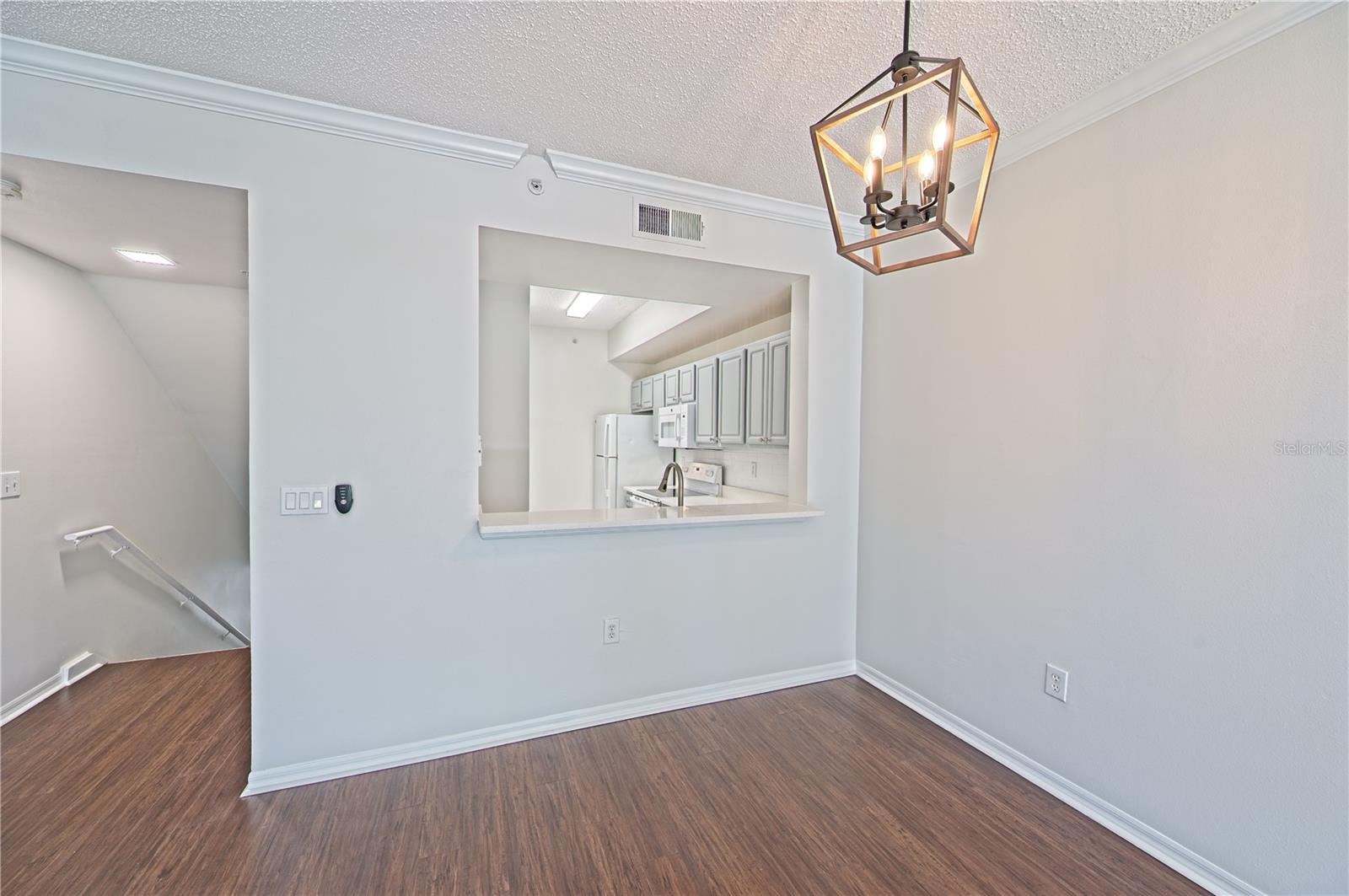 5701 BENTGRASS DR #18-206