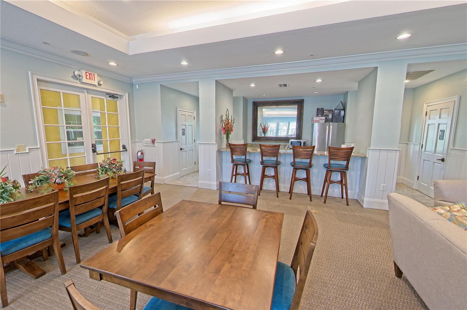 5701 BENTGRASS DR #18-206