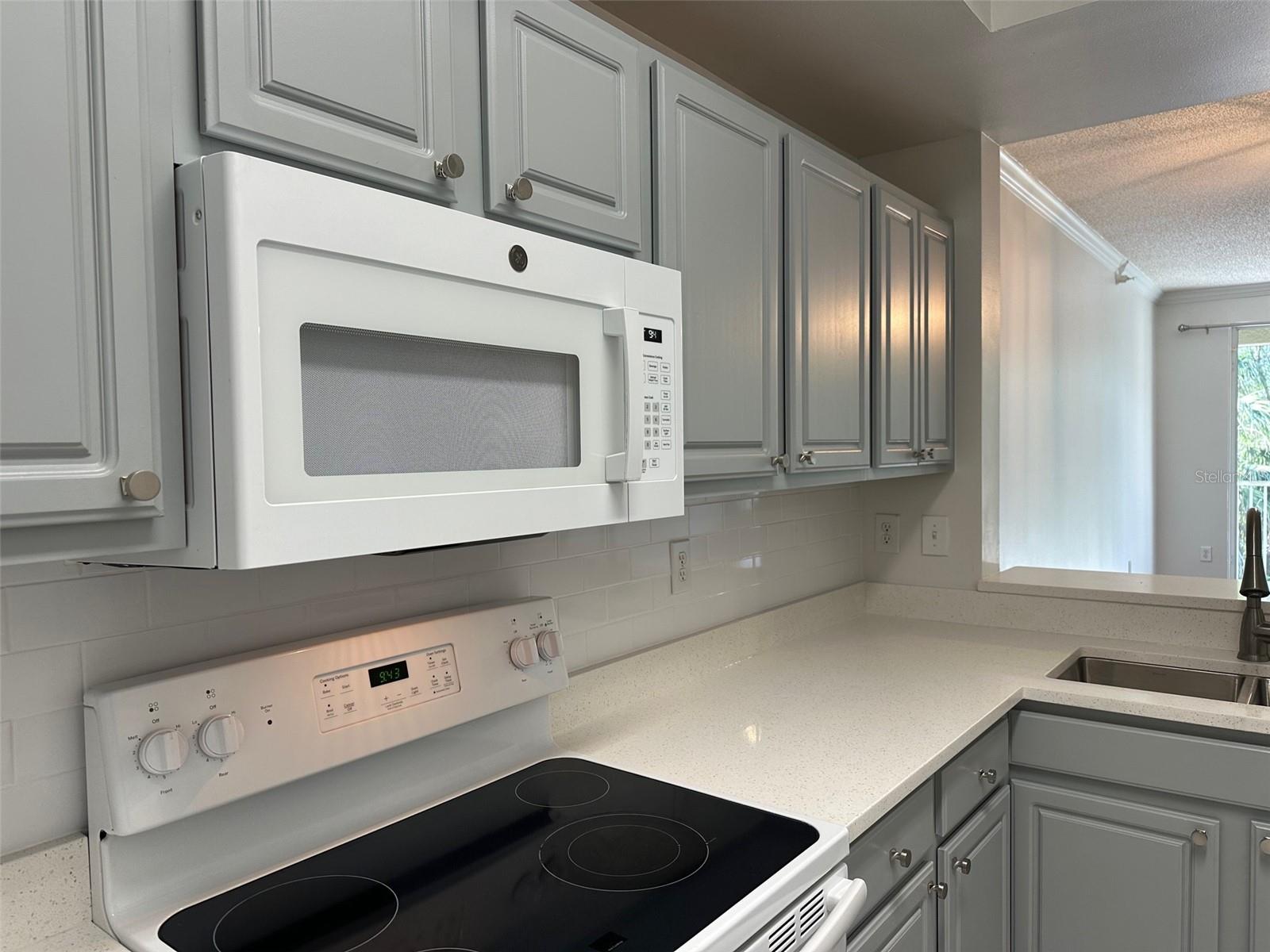 5701 BENTGRASS DR #18-206