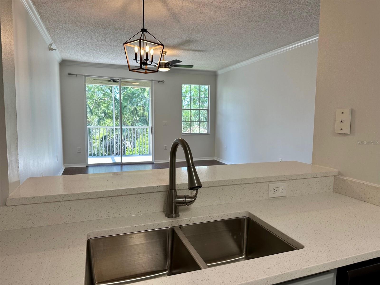 5701 BENTGRASS DR #18-206