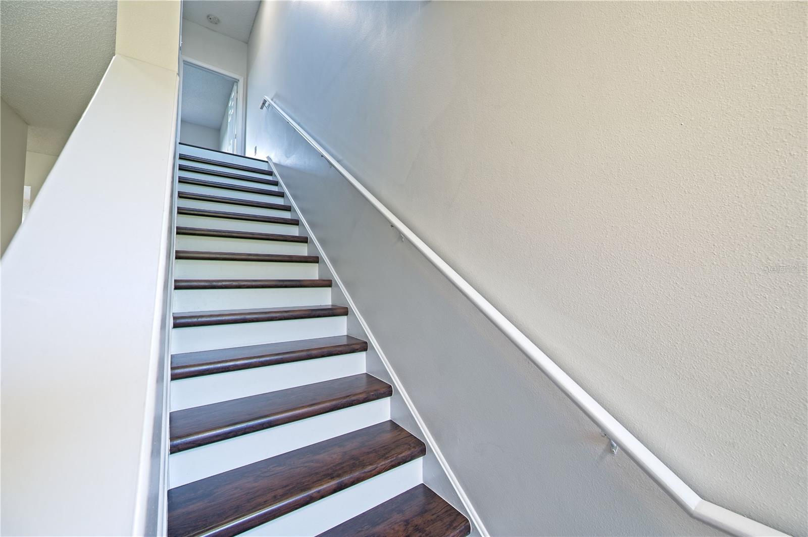 5701 BENTGRASS DR #18-206