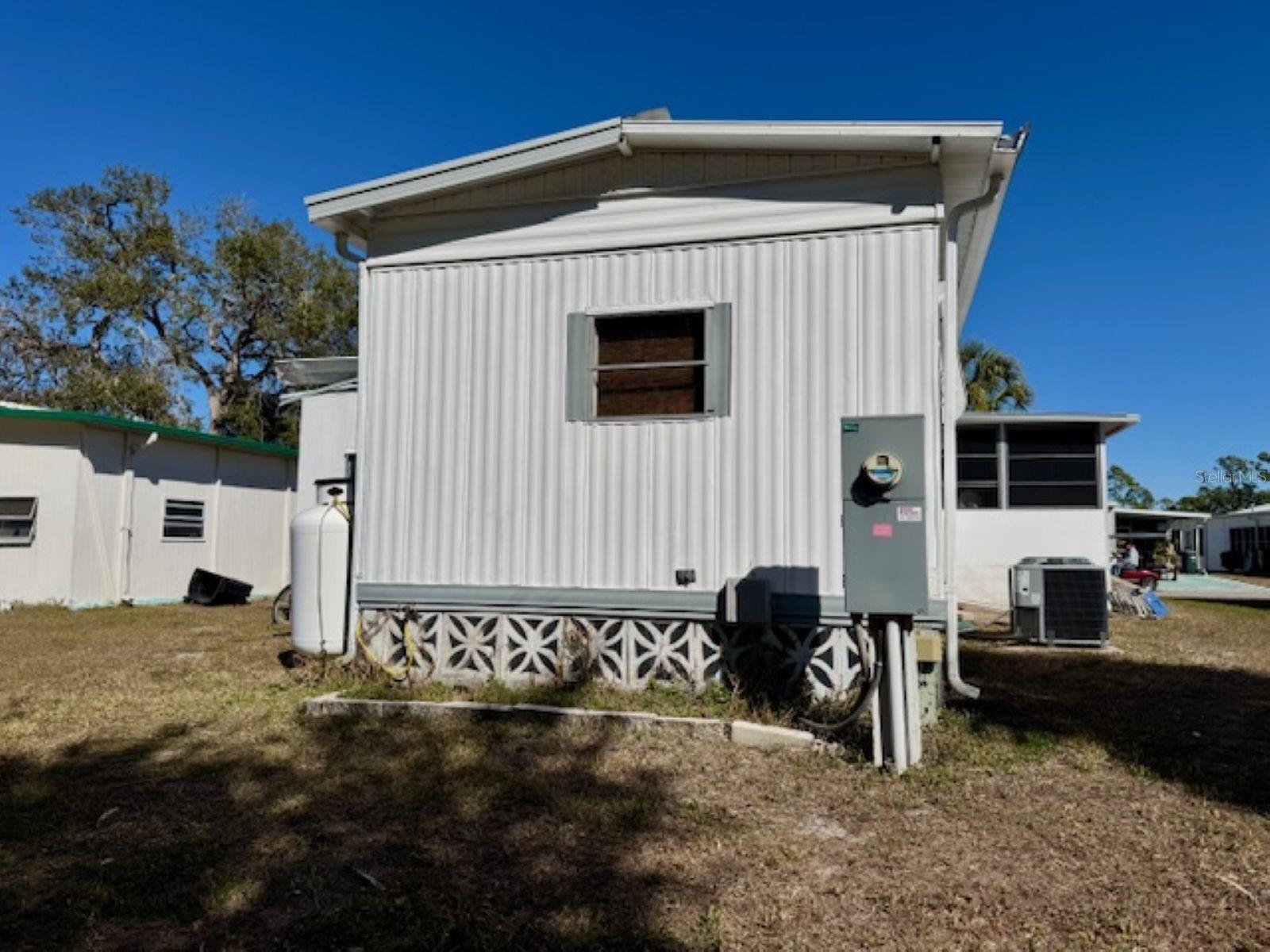 5791 HOLIDAY PARK BLVD