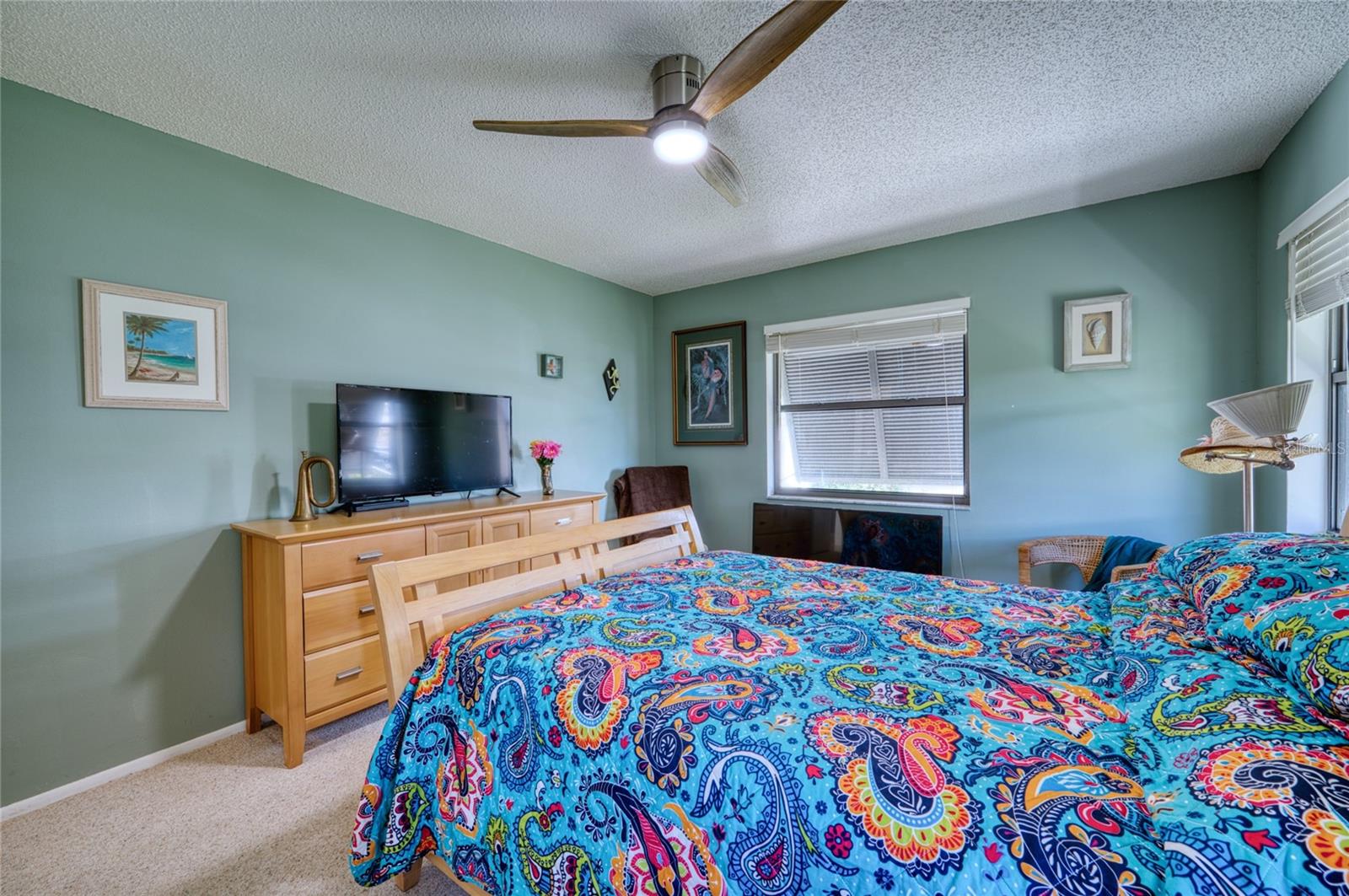 76 SANDSTONE CIR
