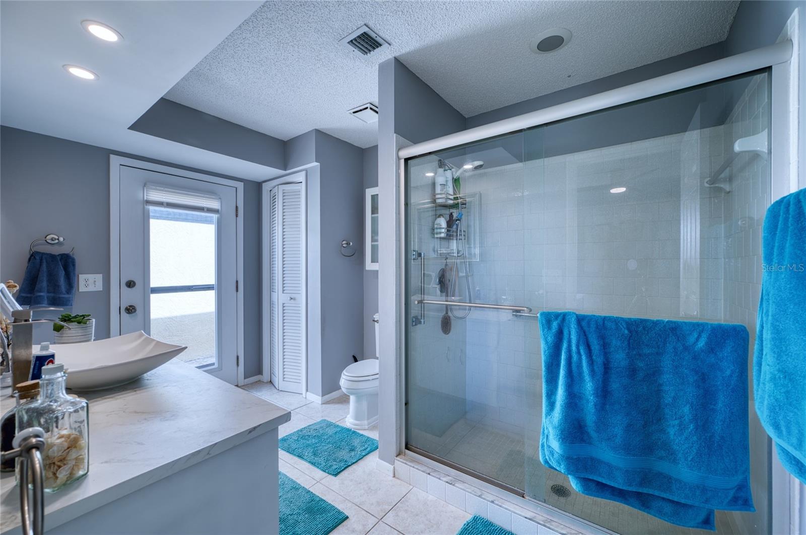 76 SANDSTONE CIR