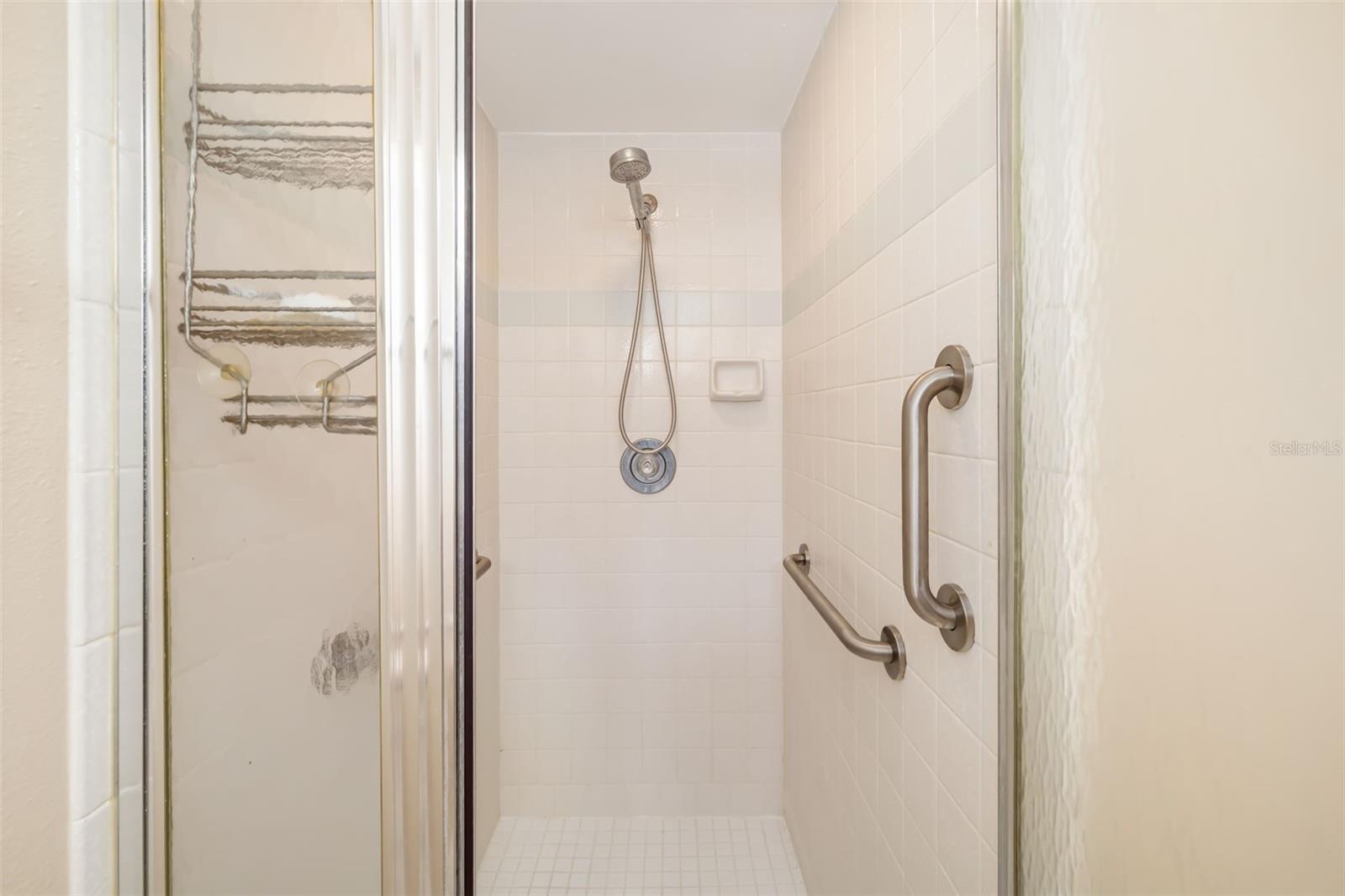 5462 CYNTHIA LN