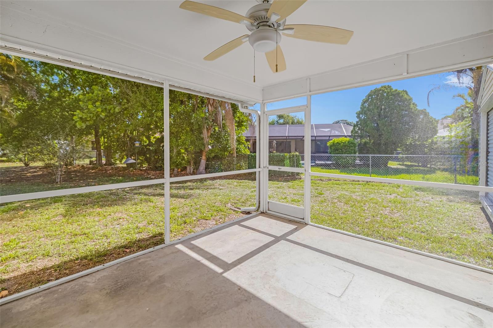 5462 CYNTHIA LN