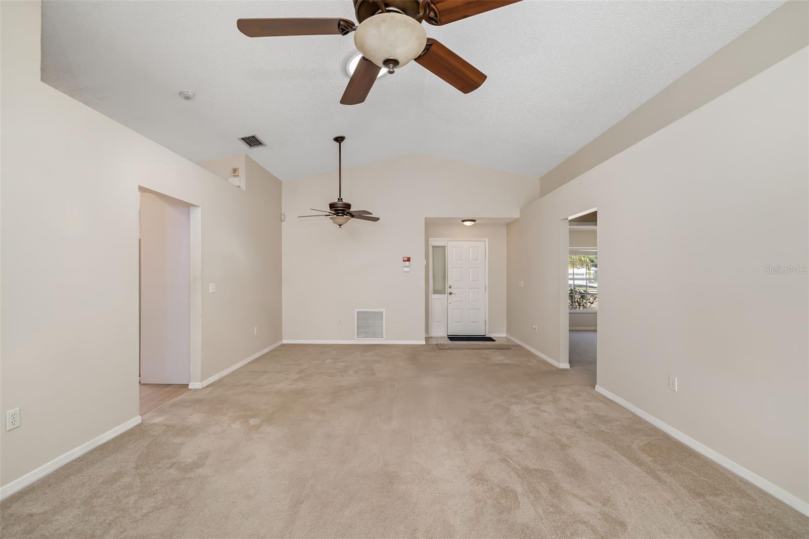 5462 CYNTHIA LN