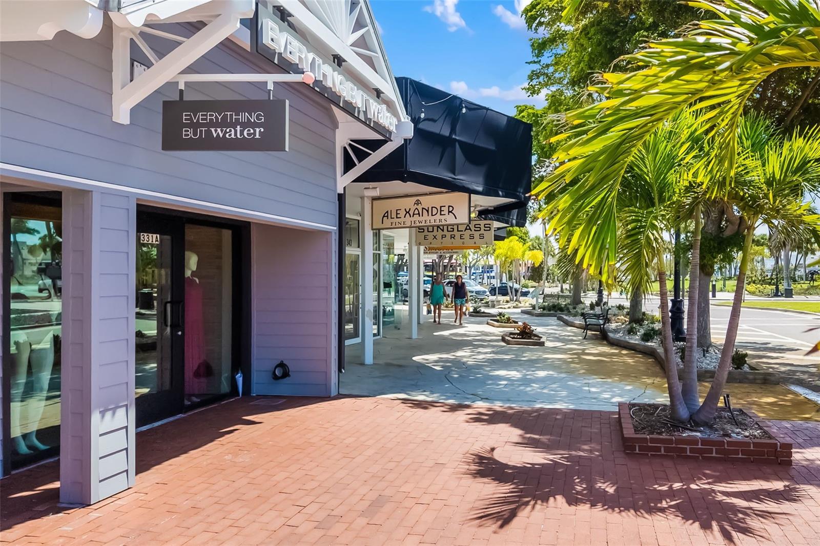 763 JOHN RINGLING BLVD #22