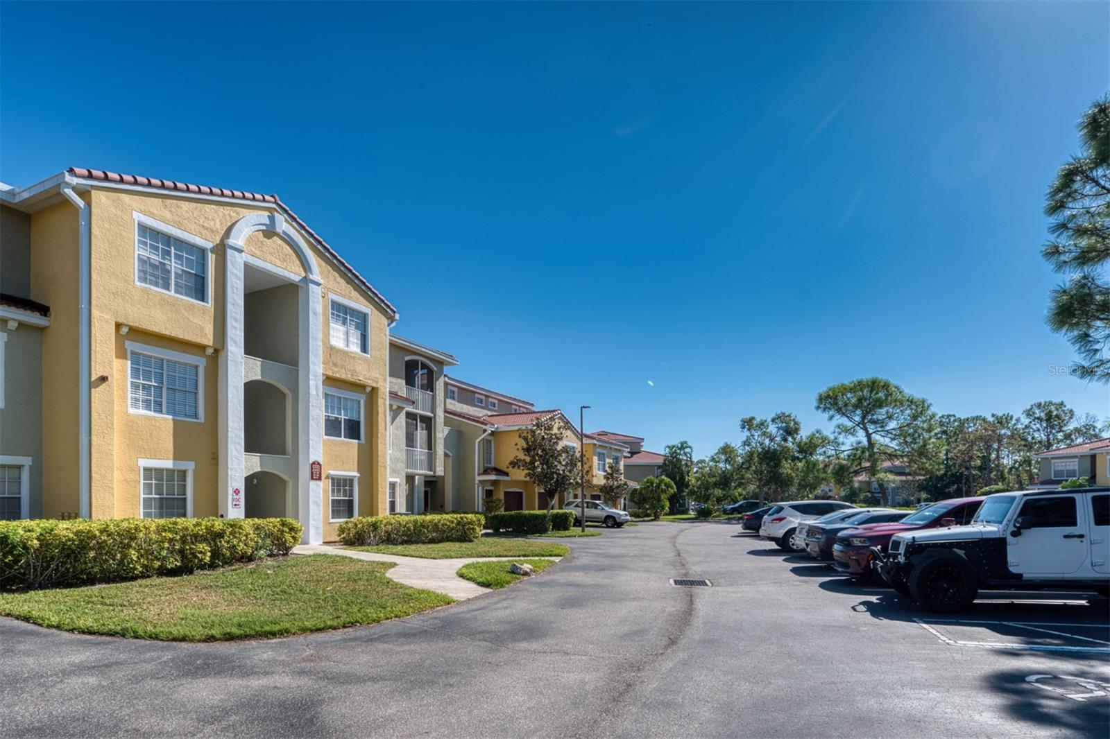 5551 BENTGRASS DR #11-303