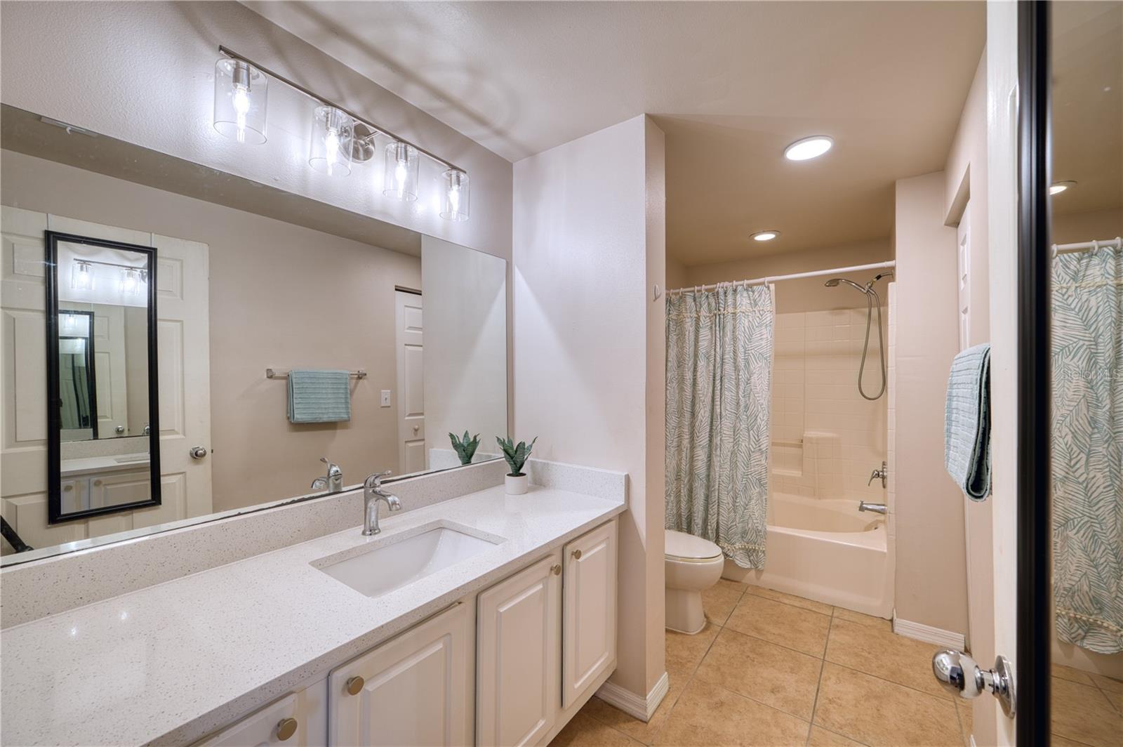 5551 BENTGRASS DR #11-303