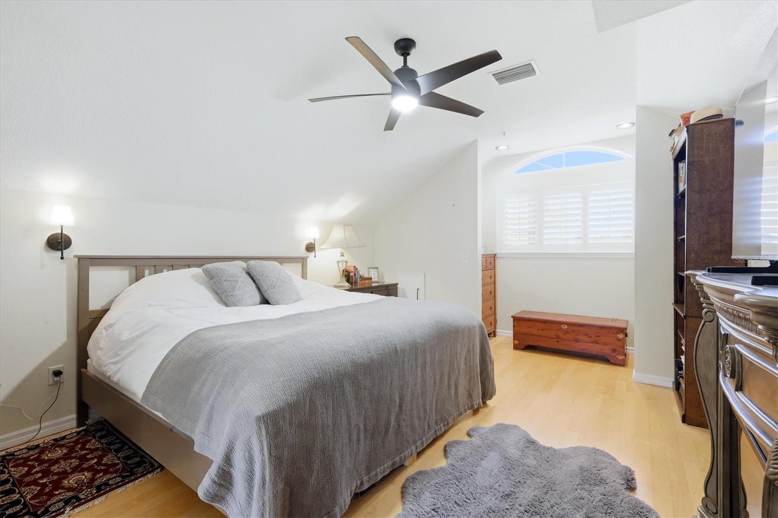 7107 HAWKS HARBOR CIR