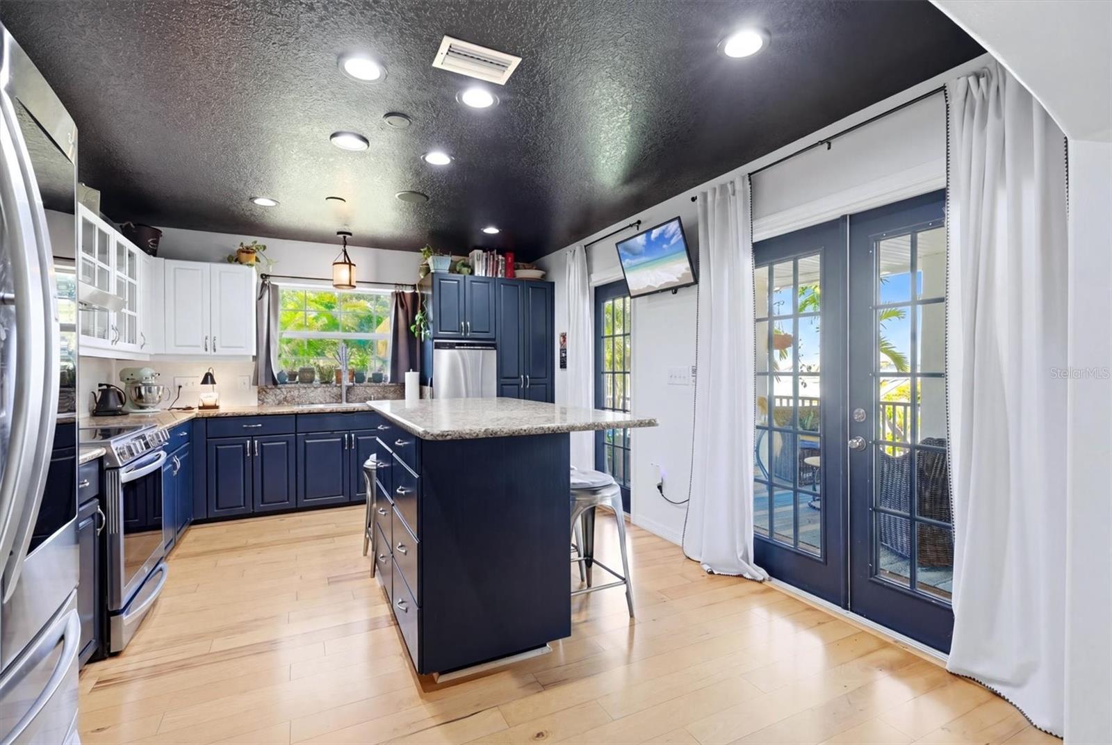 7107 HAWKS HARBOR CIR