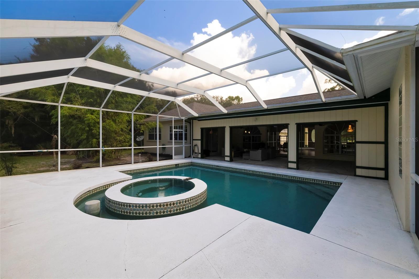 296 PINE RANCH TRL