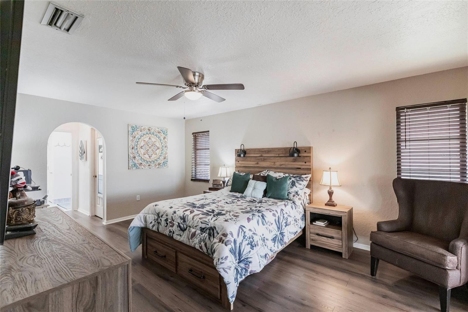 12481 SW KINGS ROW
