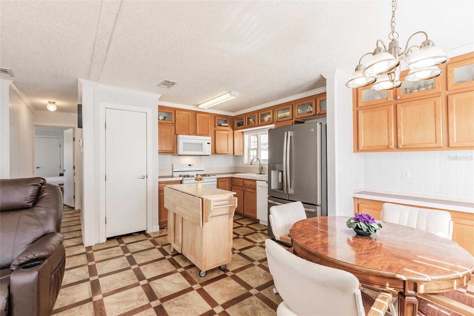 1100 UNIVERSITY PKWY #11