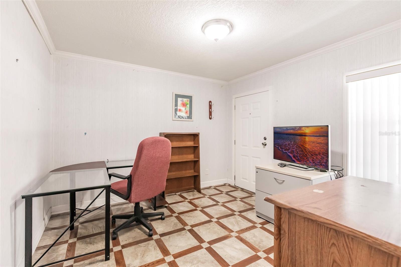 1100 UNIVERSITY PKWY #11