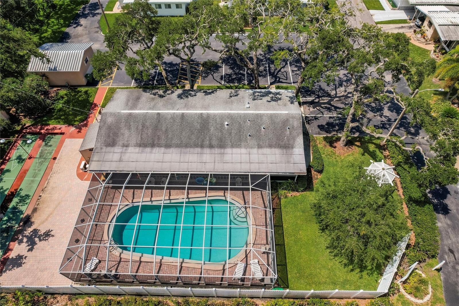 1100 UNIVERSITY PKWY #11