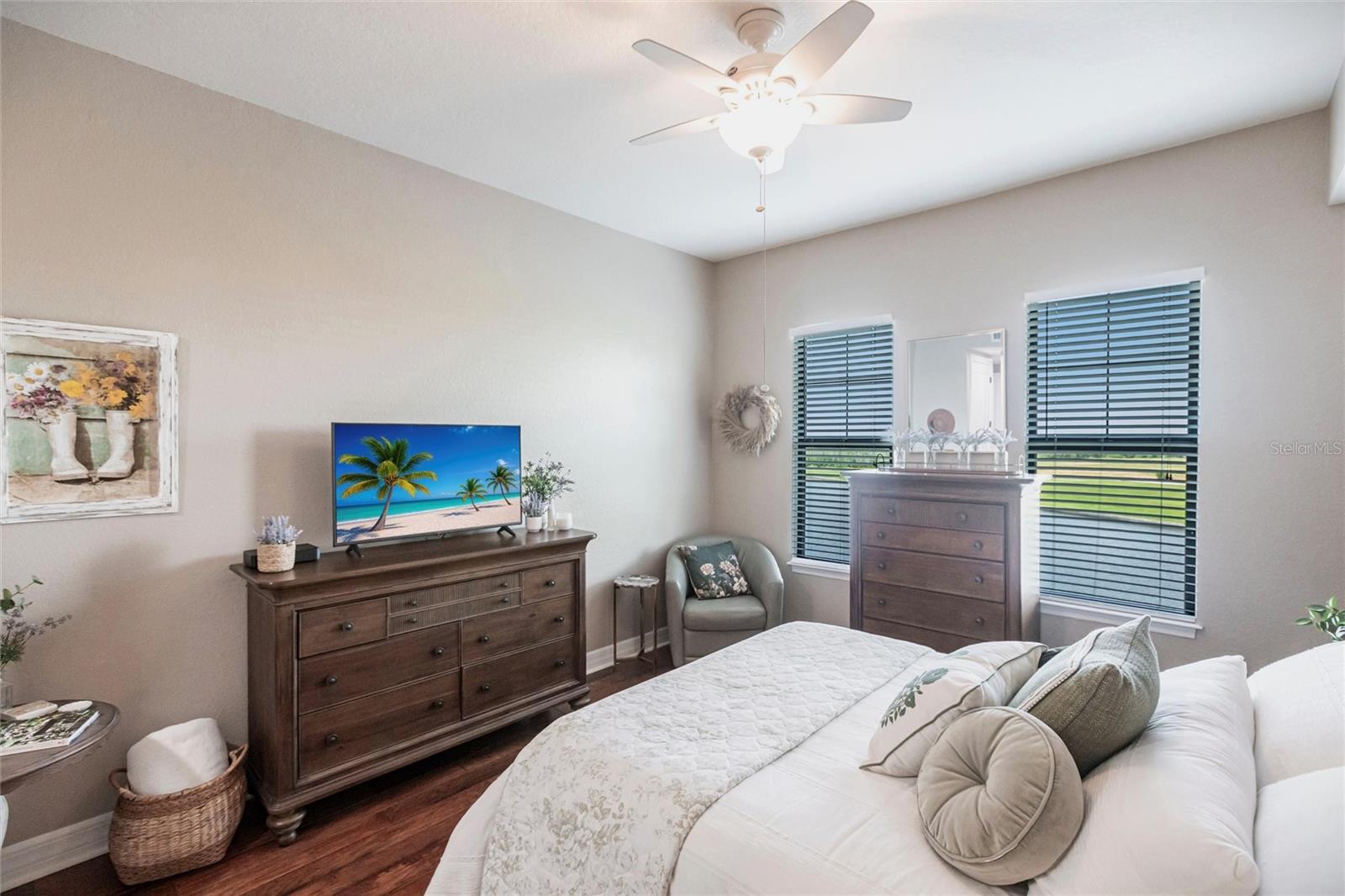 95 VIVANTE BLVD #401