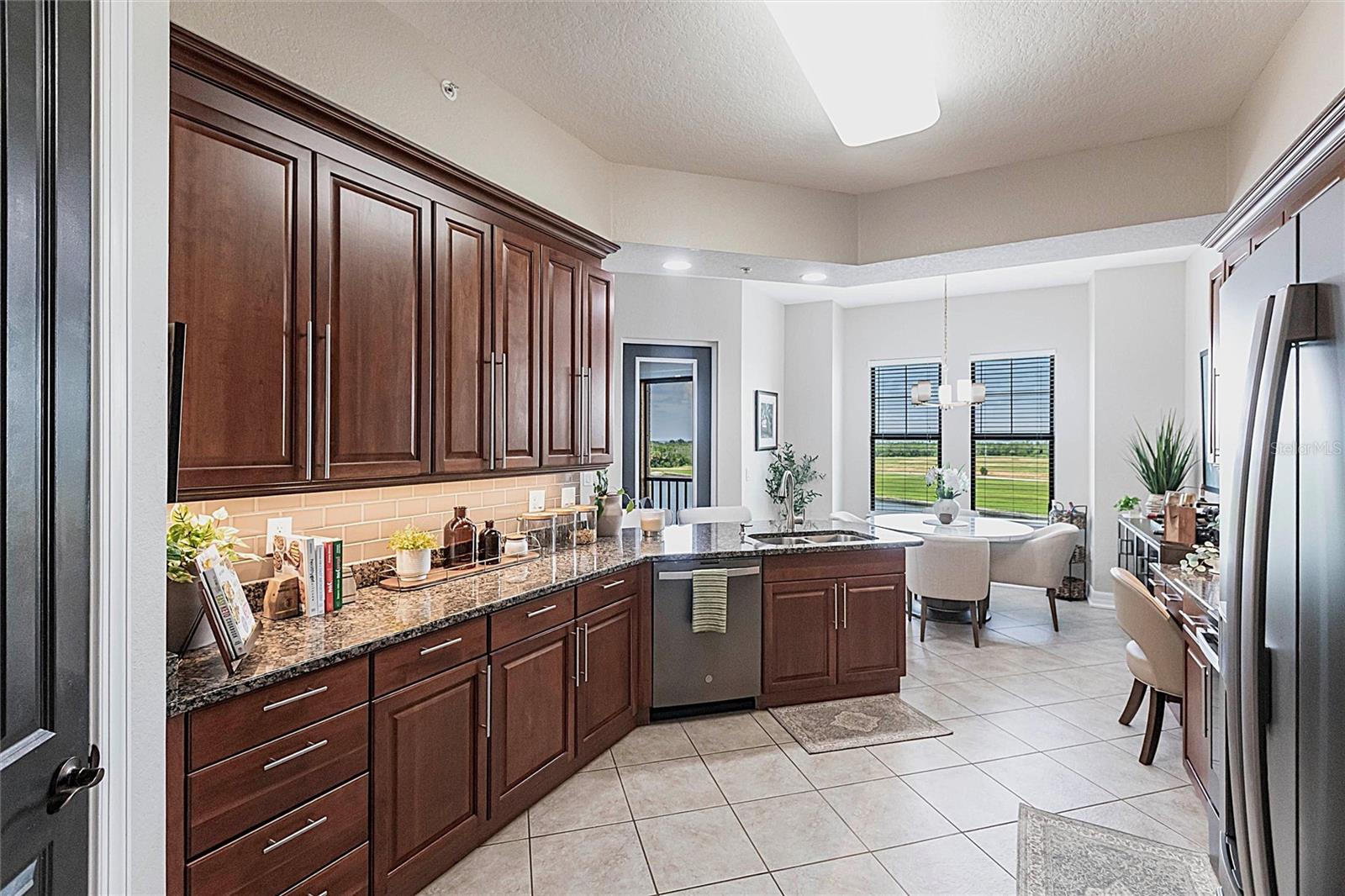 95 VIVANTE BLVD #401
