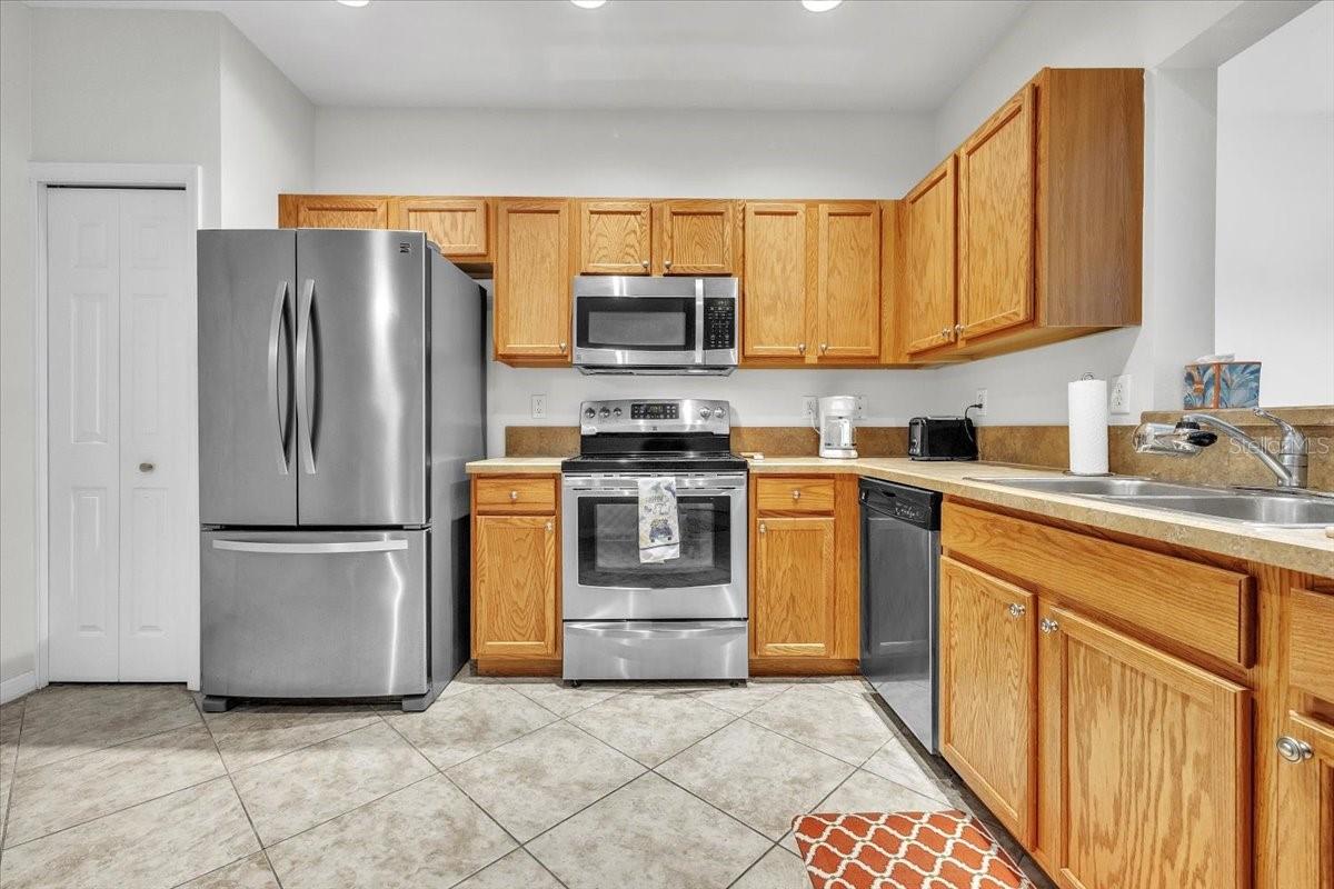 3954 CHERRYBROOK LOOP