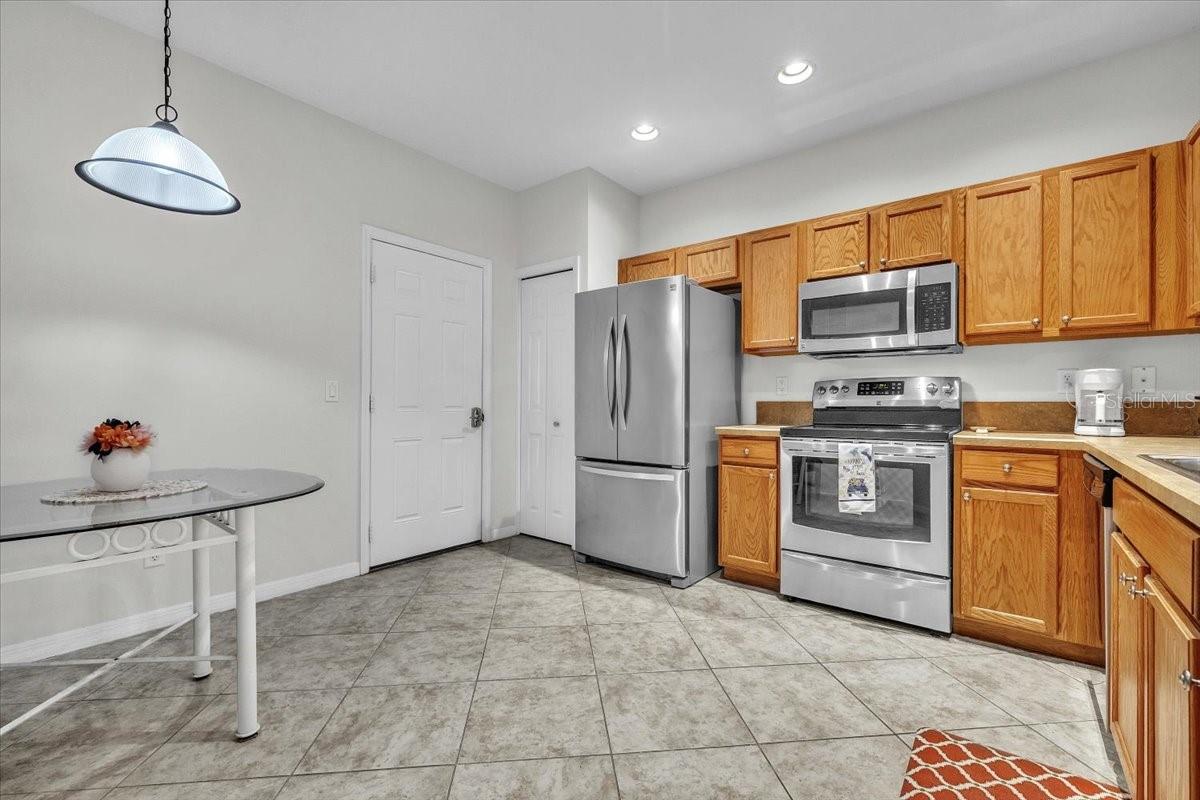 3954 CHERRYBROOK LOOP