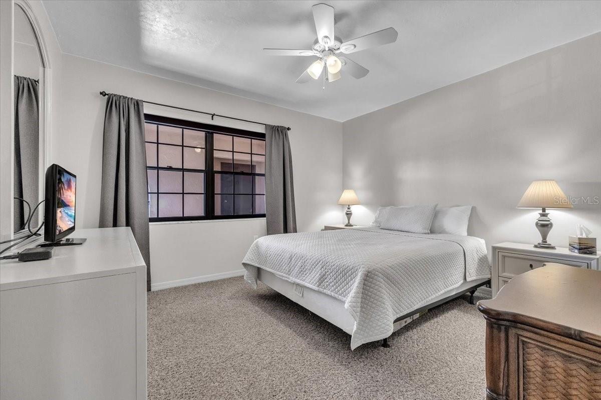 23465 HARBORVIEW RD #624