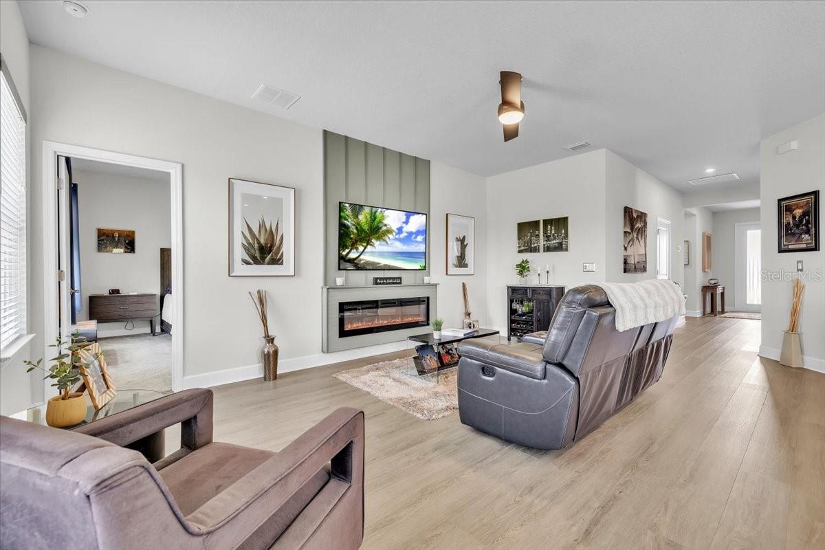 16239 S PORT HARBOR BLVD