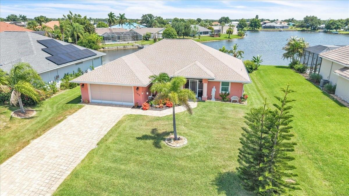 11614 SW COURTLY MANOR DR